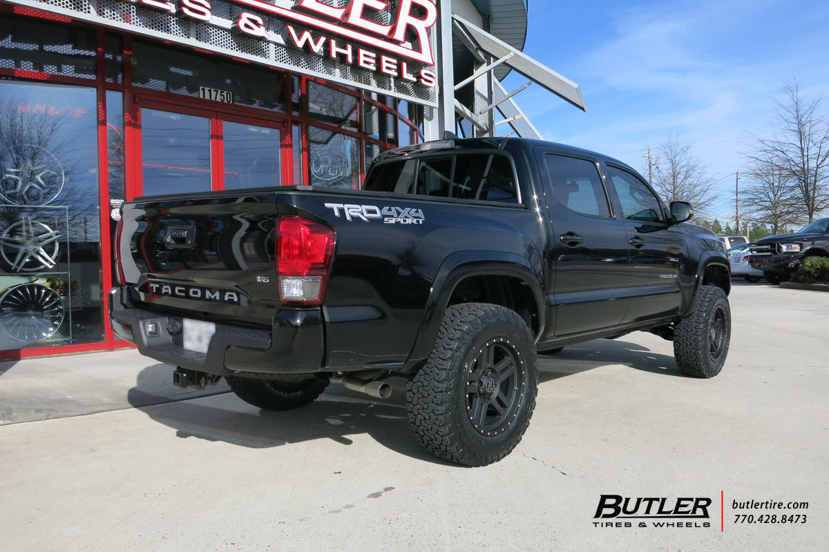 2015 Toyota Tacoma photo