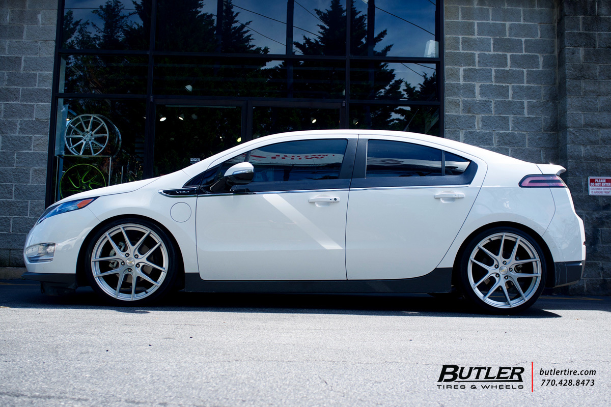 2016 Chevrolet Volt photo