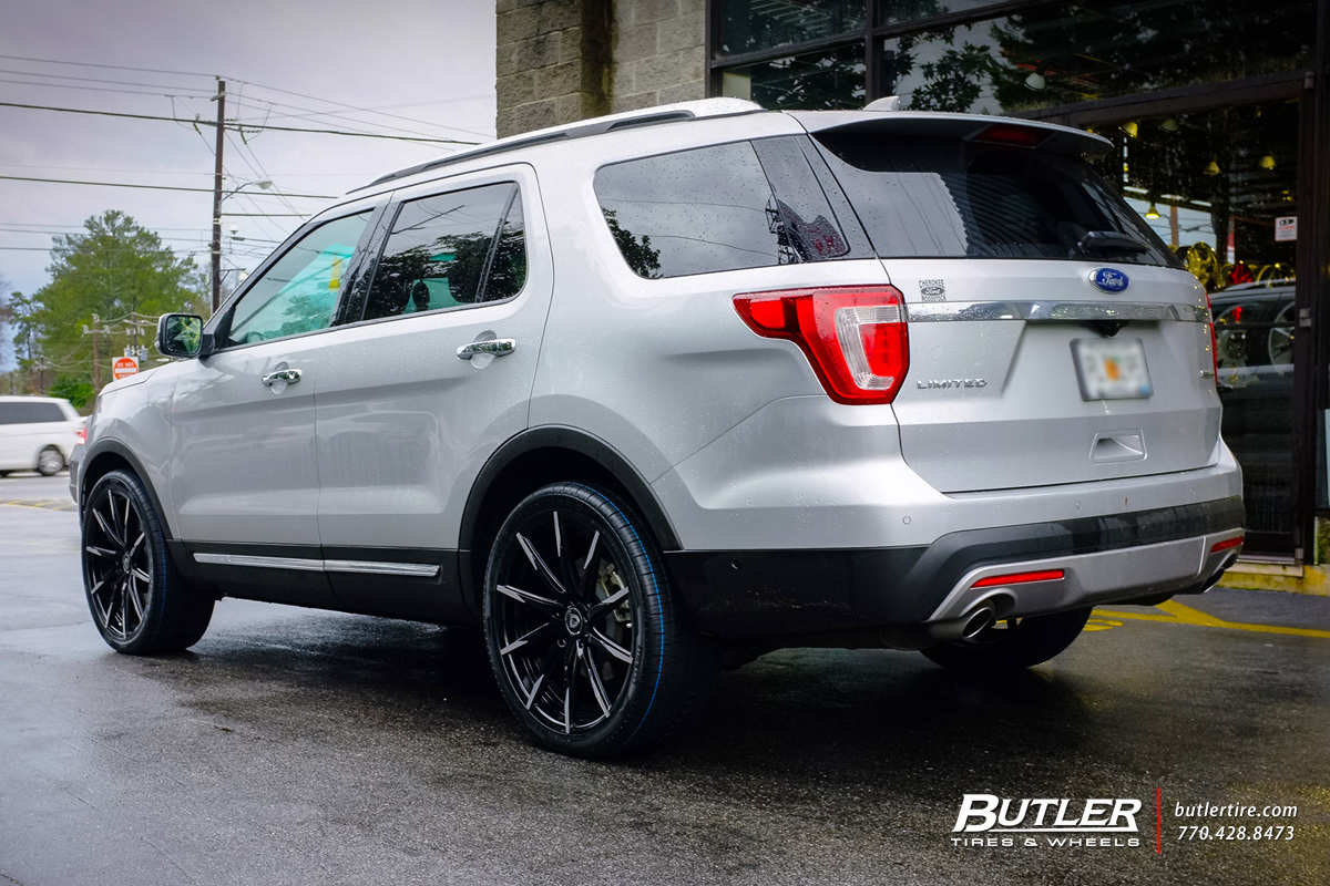 2016 Ford Explorer photo