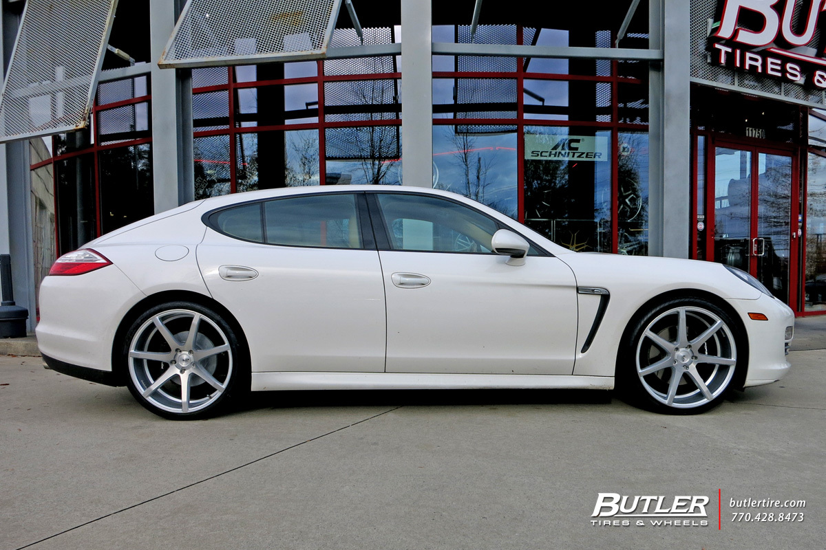 2015 Porsche Panamera photo