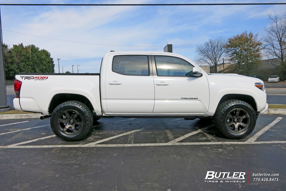 2015 Toyota Tacoma photo
