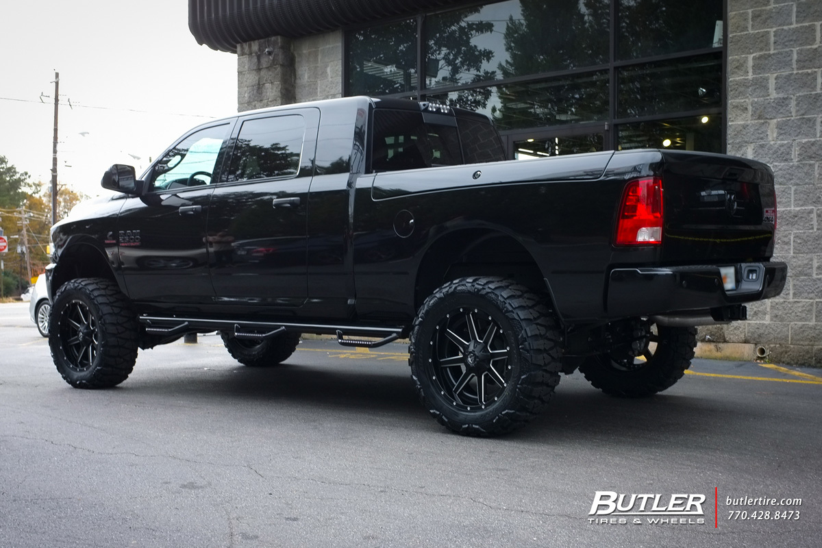 2015 RAM 2500 photo