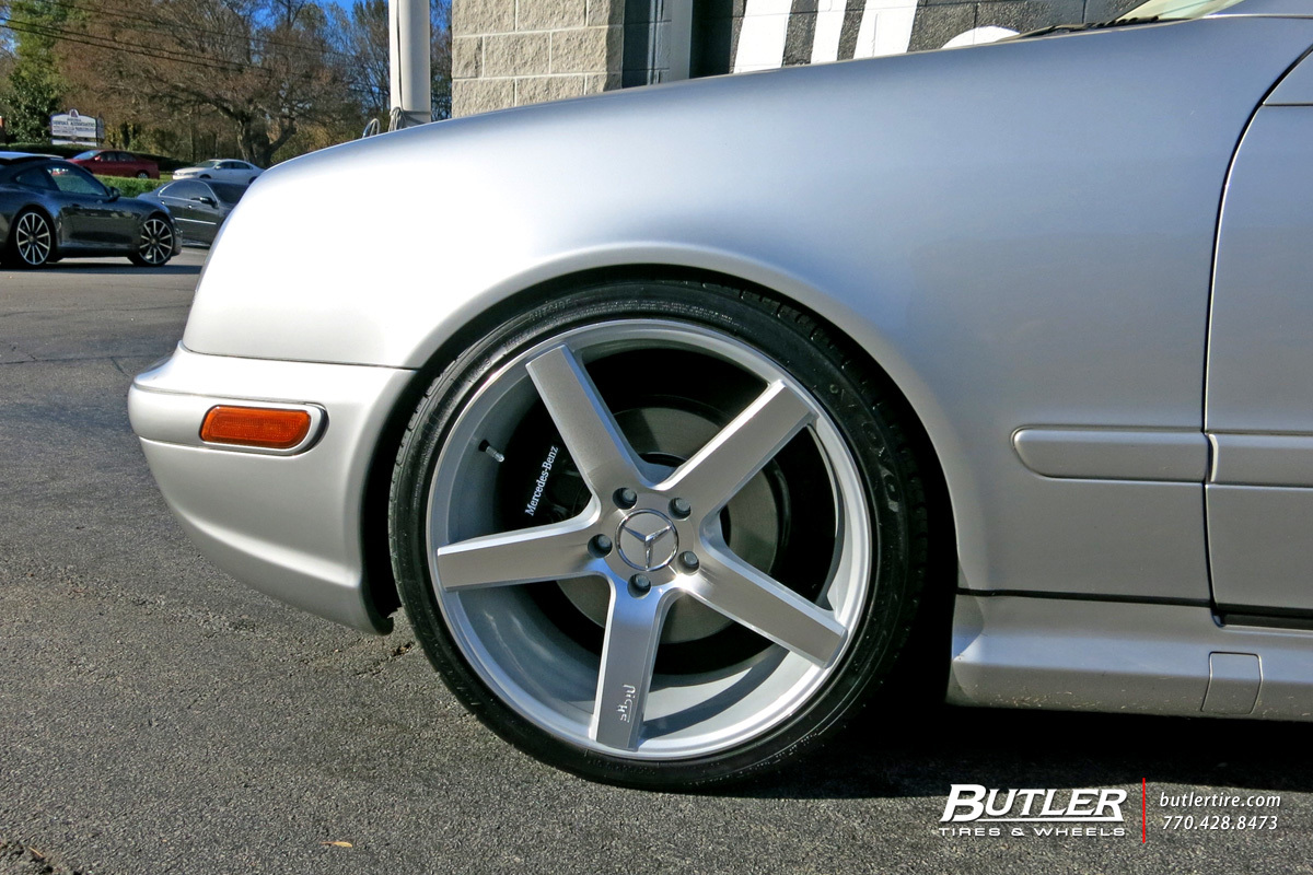 2002 Mercedes-Benz CLK-Class photo