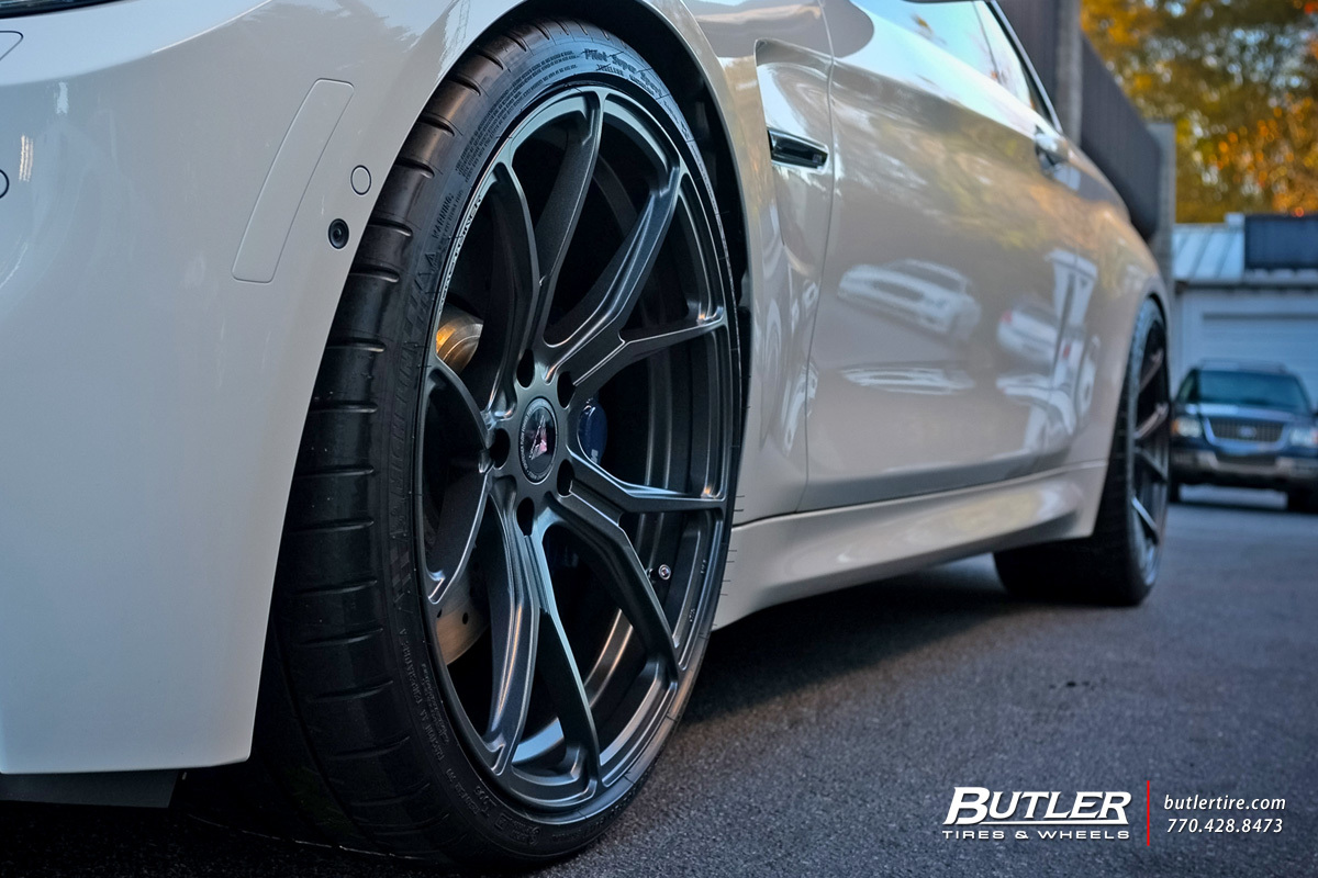 2015 BMW M4 photo