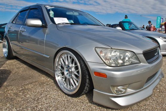 2003 Lexus IS 300 photo