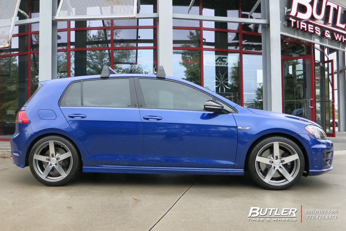 2015 Volkswagen GTI photo