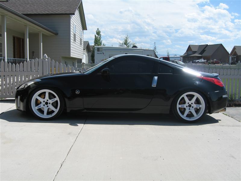 2004 Nissan 350Z photo