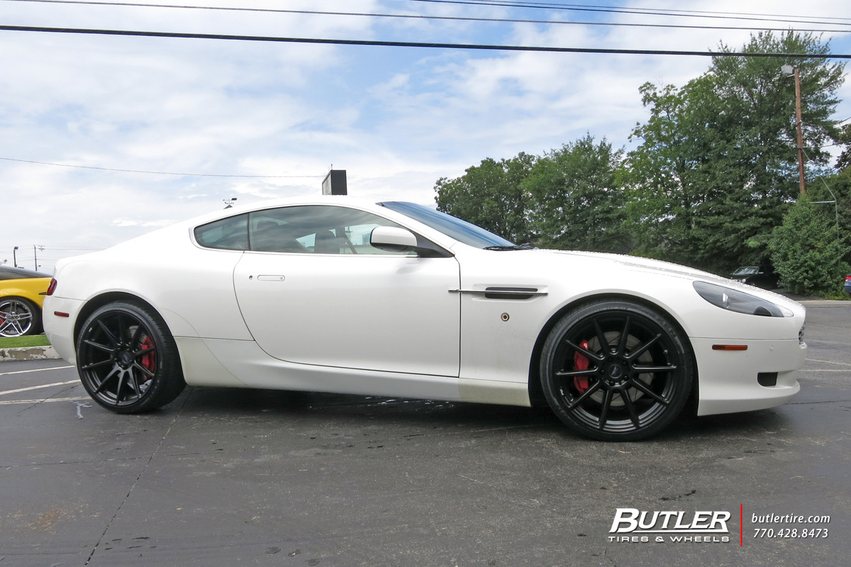 2015 Aston Martin DB9 photo