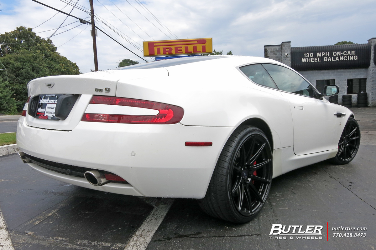 2015 Aston Martin DB9 photo