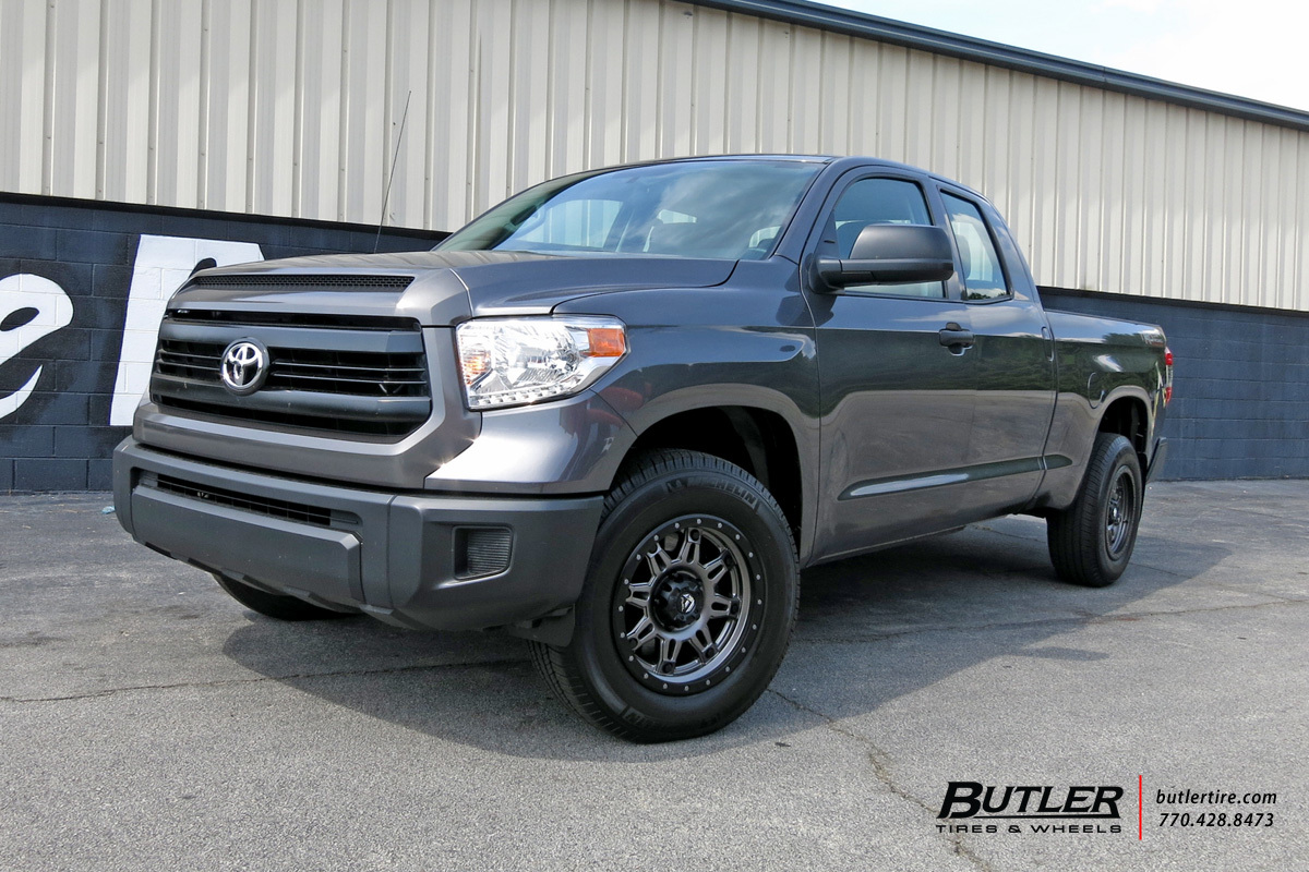 2015 Toyota Tundra photo