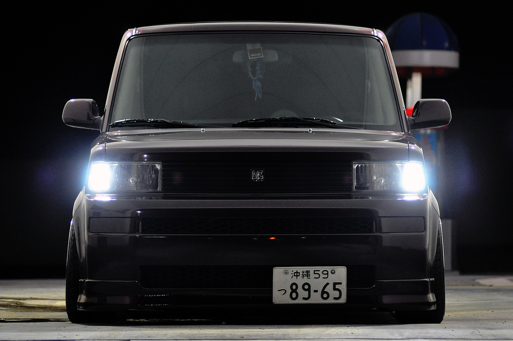 2005 Scion xB photo