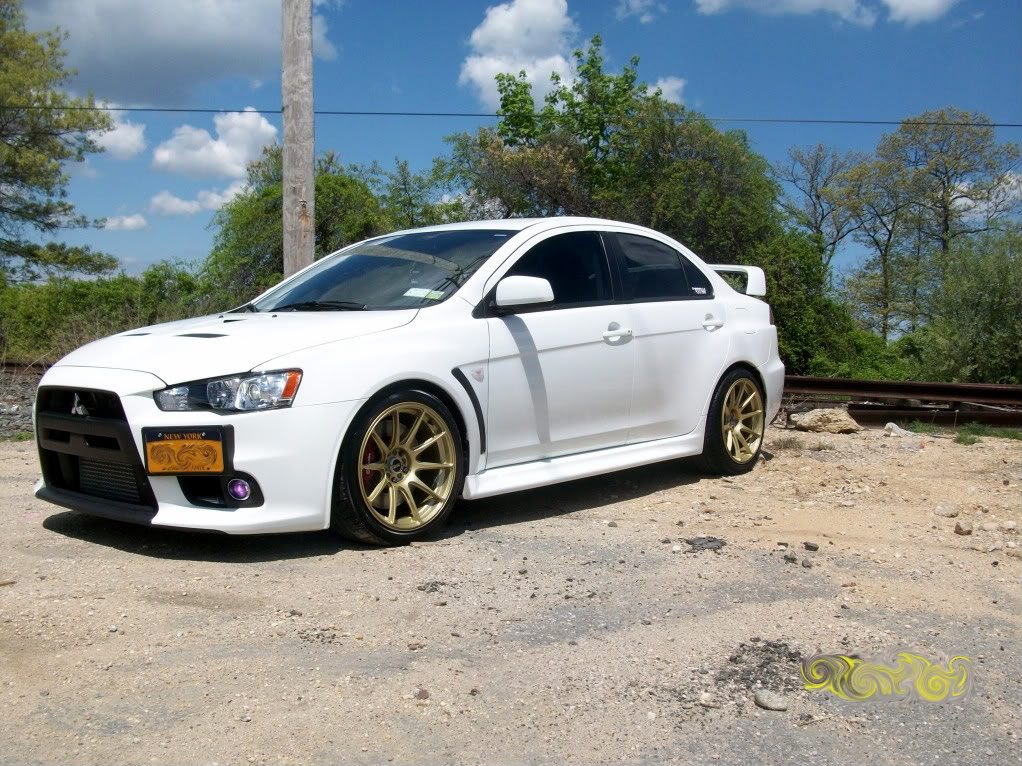 2012 Mitsubishi Lancer Evolution photo