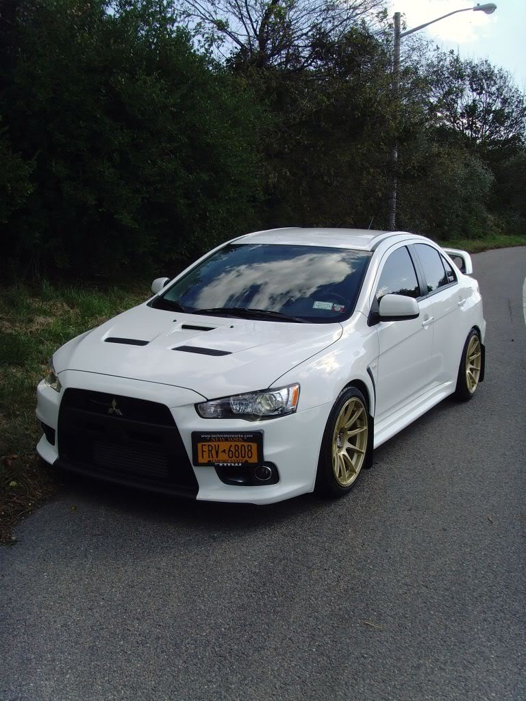 2012 Mitsubishi Lancer Evolution photo