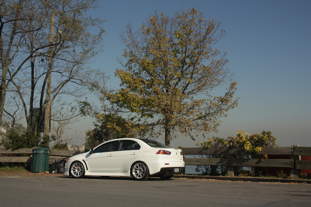 2012 Mitsubishi Lancer Evolution photo