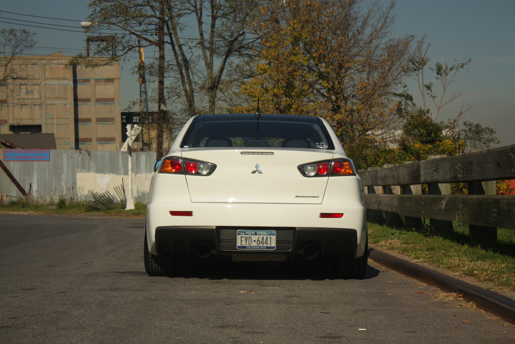 2012 Mitsubishi Lancer Evolution photo