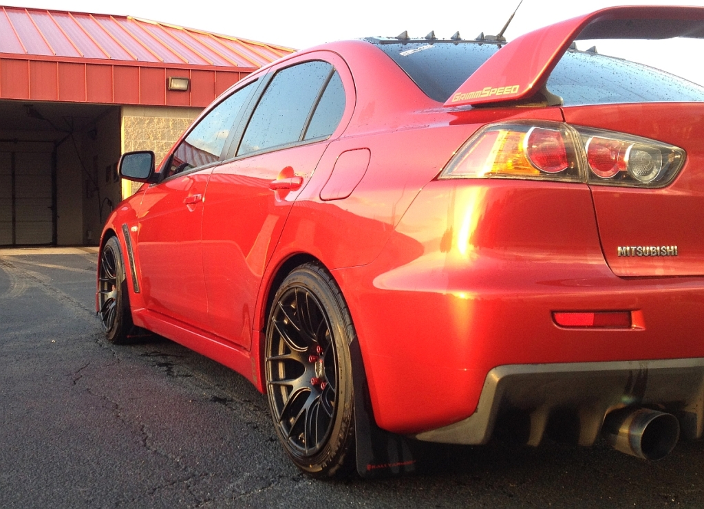 2013 Mitsubishi Lancer Evolution photo