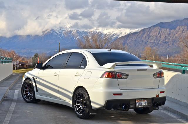 2012 Mitsubishi Lancer Evolution photo
