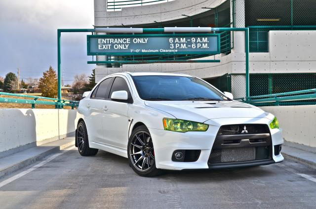 2012 Mitsubishi Lancer Evolution photo