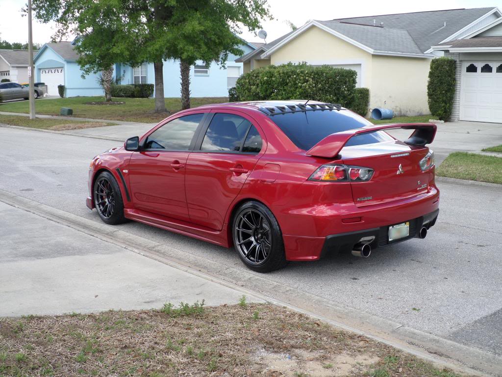 2012 Mitsubishi Lancer Evolution photo