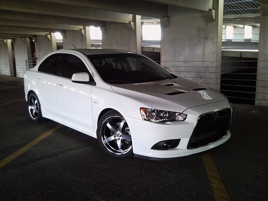 2008 Mitsubishi Lancer Evolution photo