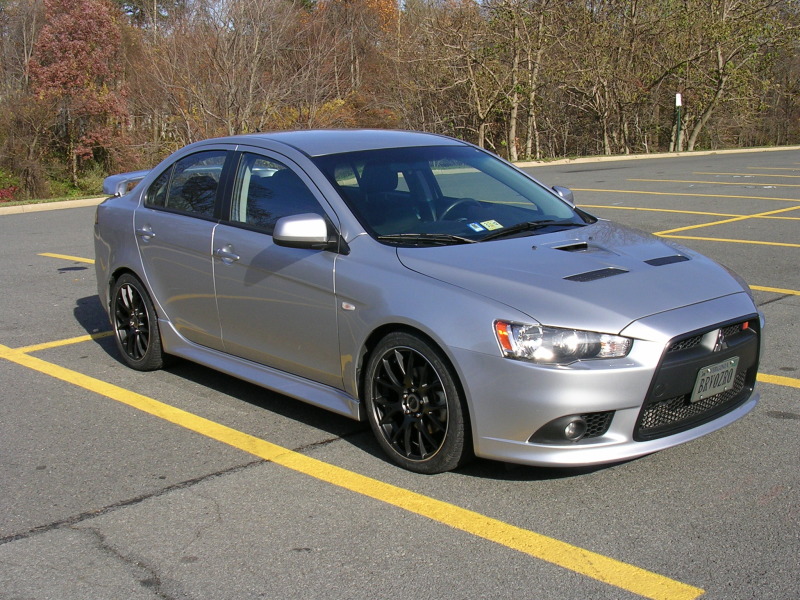 2011 Mitsubishi Lancer Evolution photo