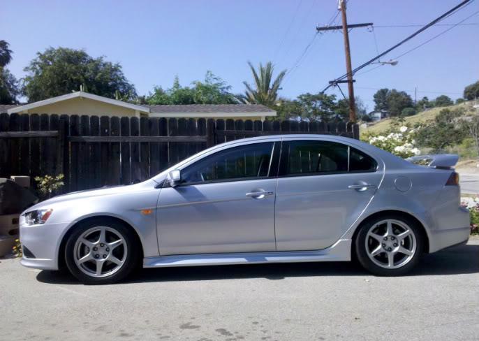 2011 Mitsubishi Lancer Evolution photo
