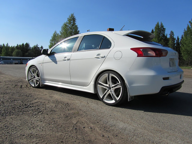 2010 Mitsubishi Lancer Sportback photo