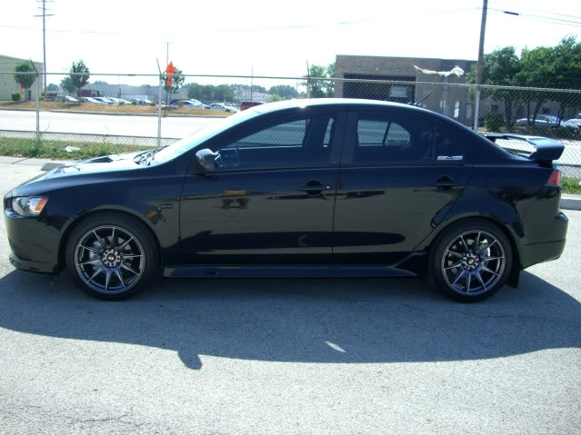 2010 Mitsubishi Lancer Evolution photo