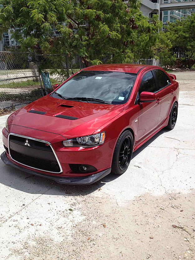2010 Mitsubishi Lancer Evolution photo