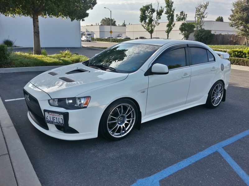 2009 Mitsubishi Lancer photo