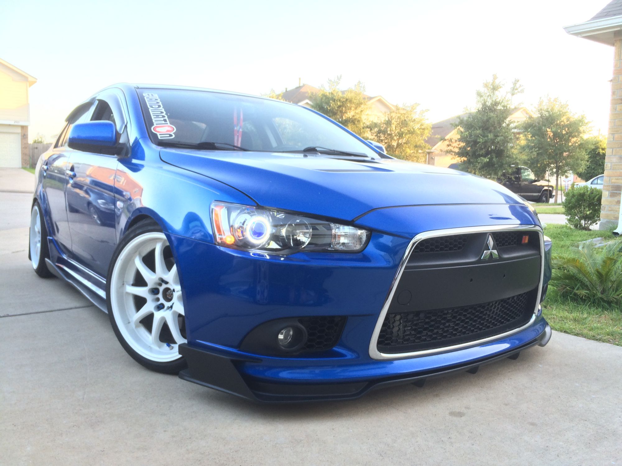 2014 Mitsubishi Lancer Evolution photo