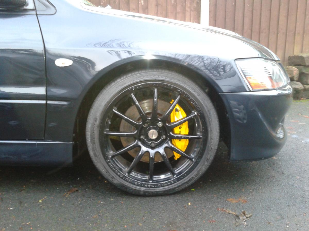 2004 Mitsubishi Lancer Evolution photo