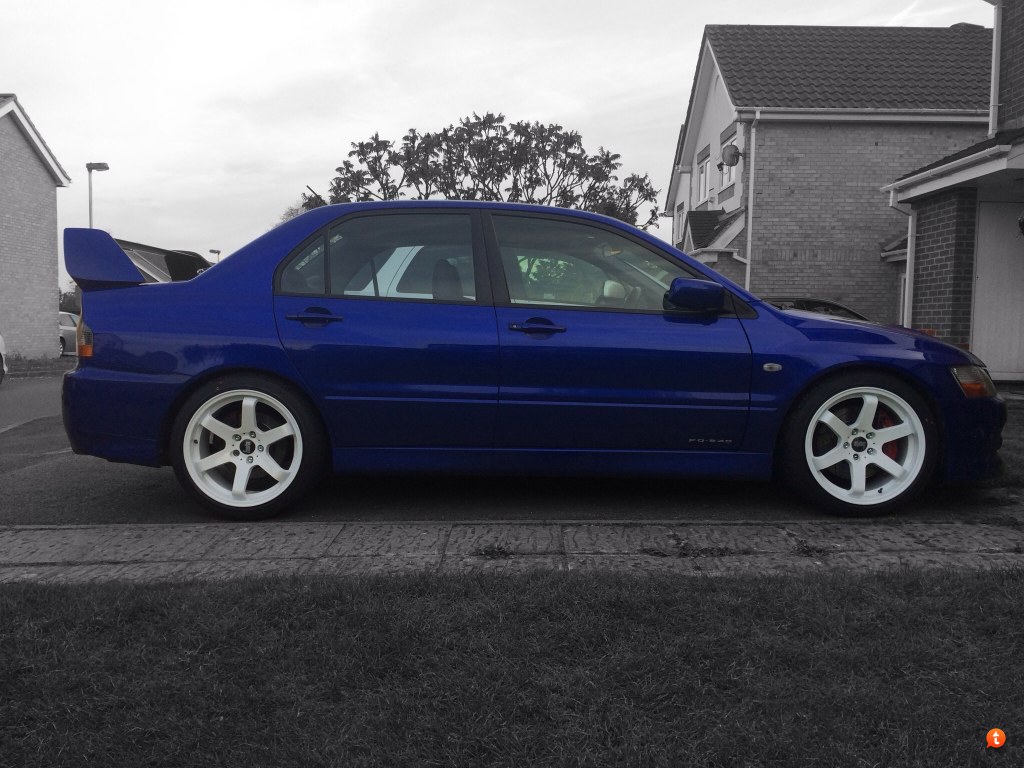 2003 Mitsubishi Lancer Evolution photo