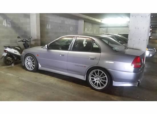 2003 Mitsubishi Lancer Evolution photo