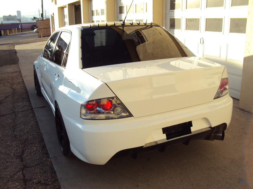 2003 Mitsubishi Lancer Evolution photo