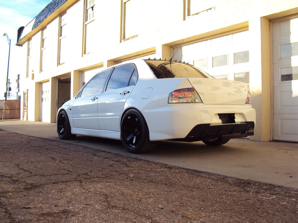 2003 Mitsubishi Lancer Evolution photo