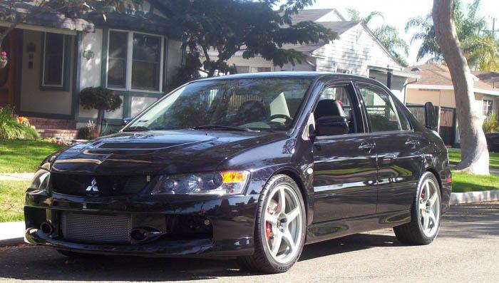2004 Mitsubishi Lancer Evolution photo