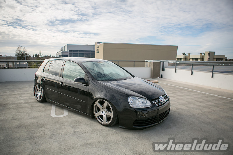 2010 Volkswagen Golf photo