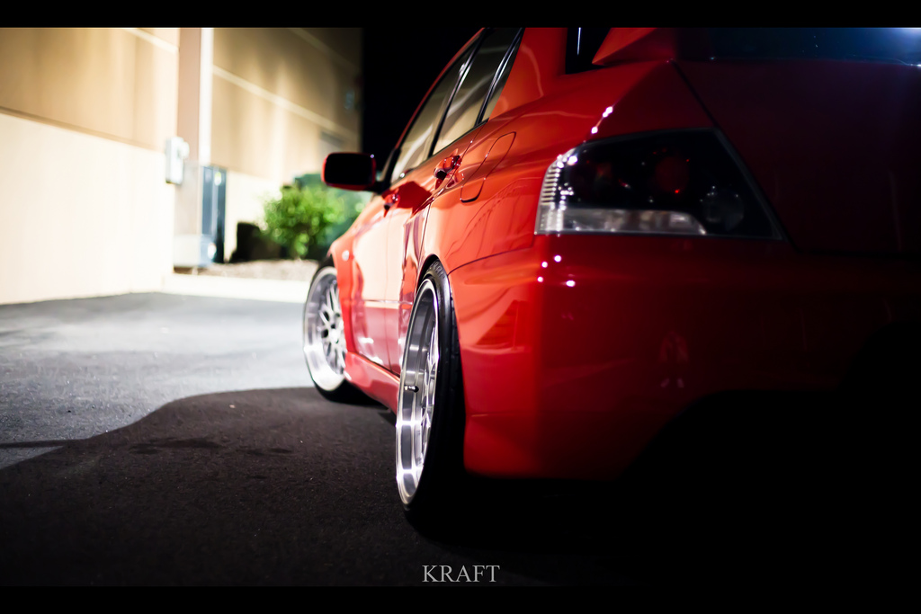 2004 Mitsubishi Lancer Evolution photo