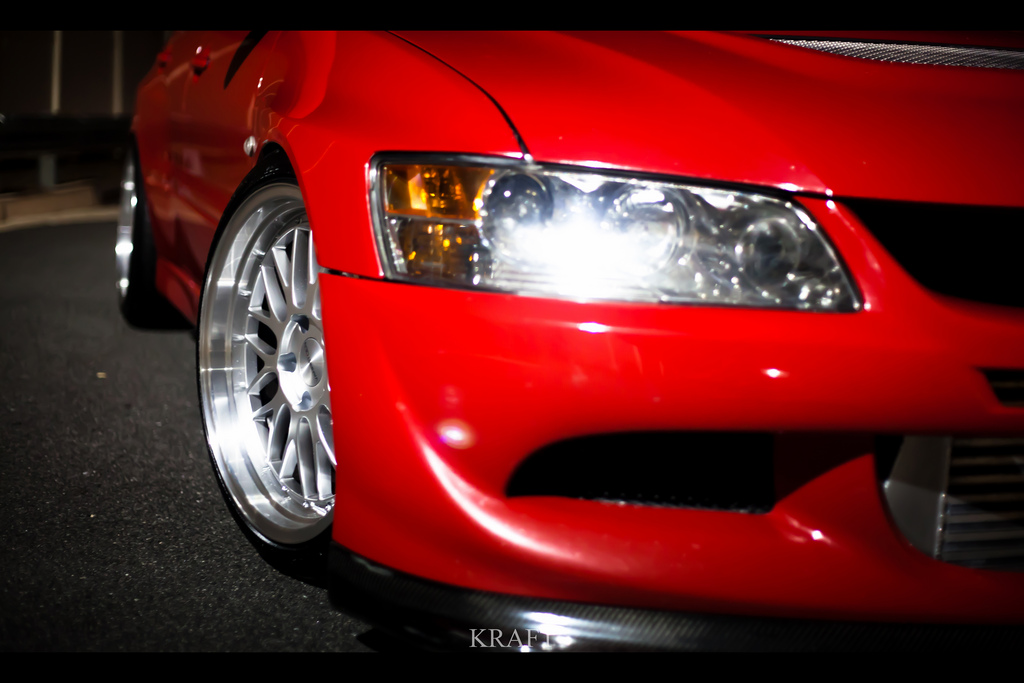 2004 Mitsubishi Lancer Evolution photo