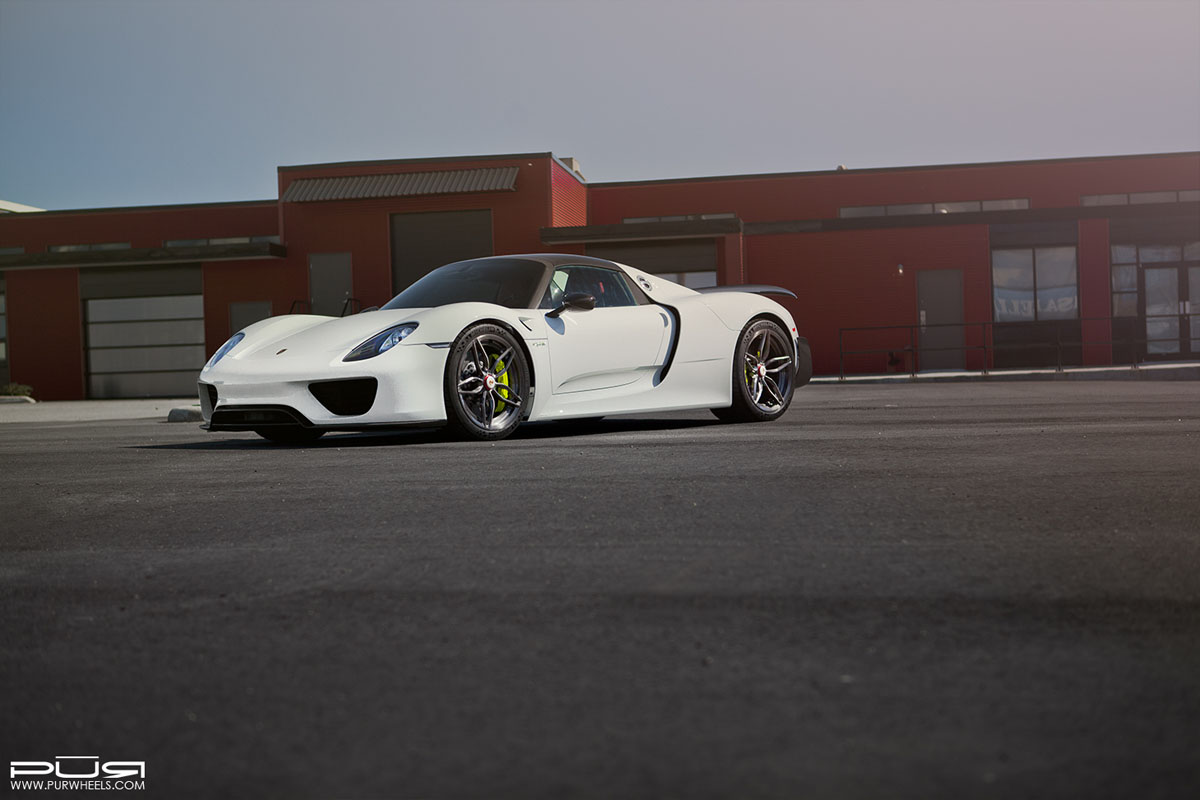 2015 Porsche 918 Spyder photo