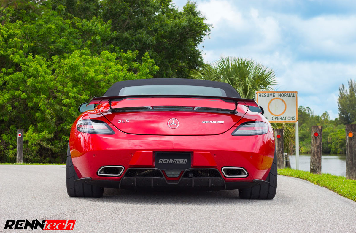 2015 Mercedes-Benz SLS AMG photo