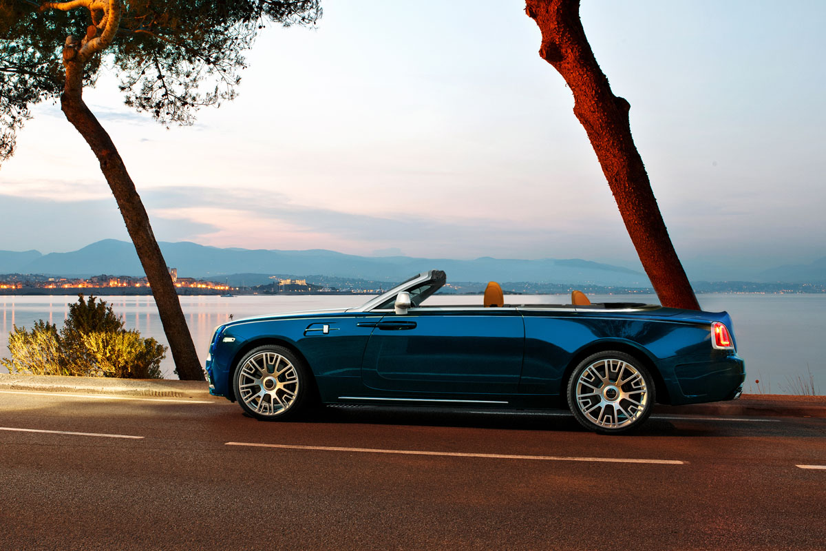 2016 Rolls-Royce Dawn photo