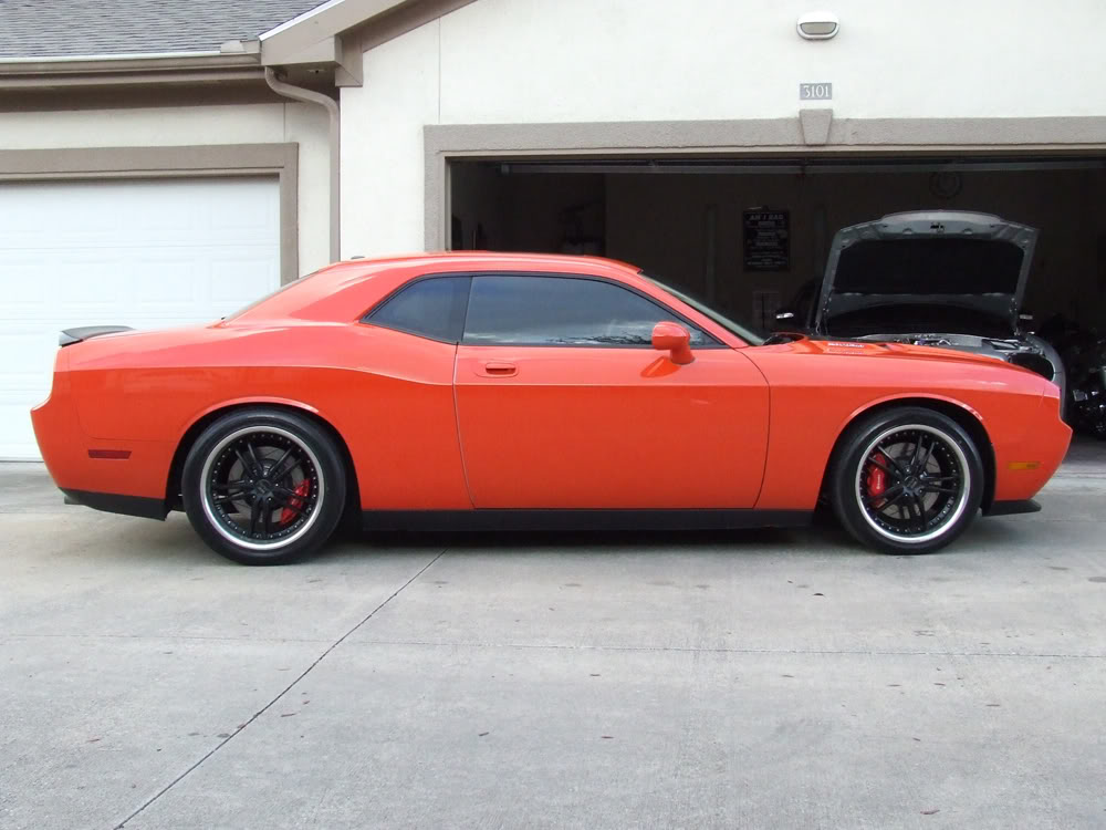  Dodge Challenger photo