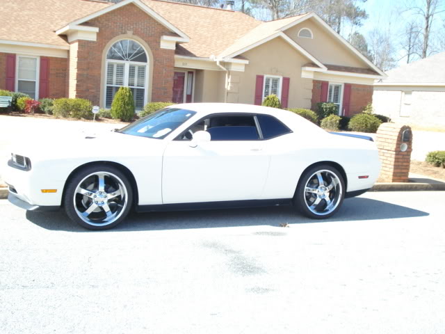 2008 Dodge Challenger photo
