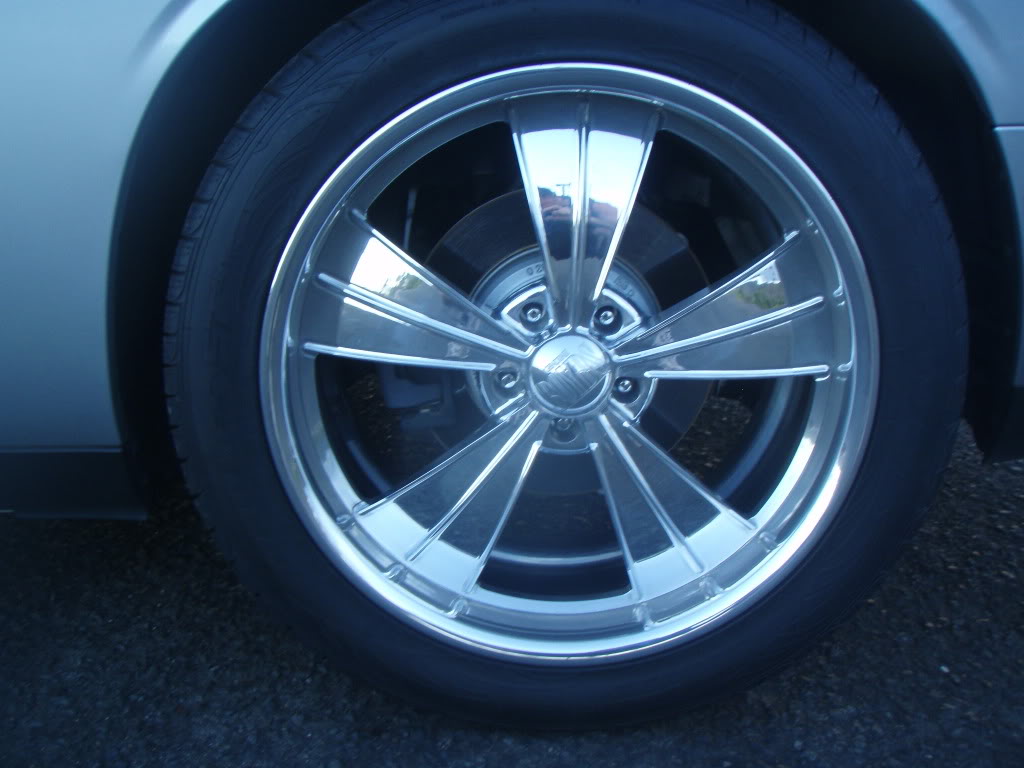 2008 Dodge Challenger photo