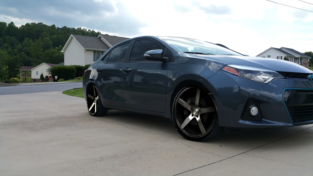2015 Toyota Corolla photo
