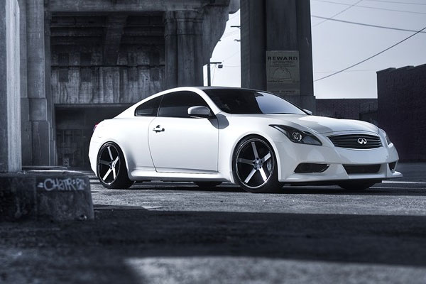 2013 Infiniti G37 photo