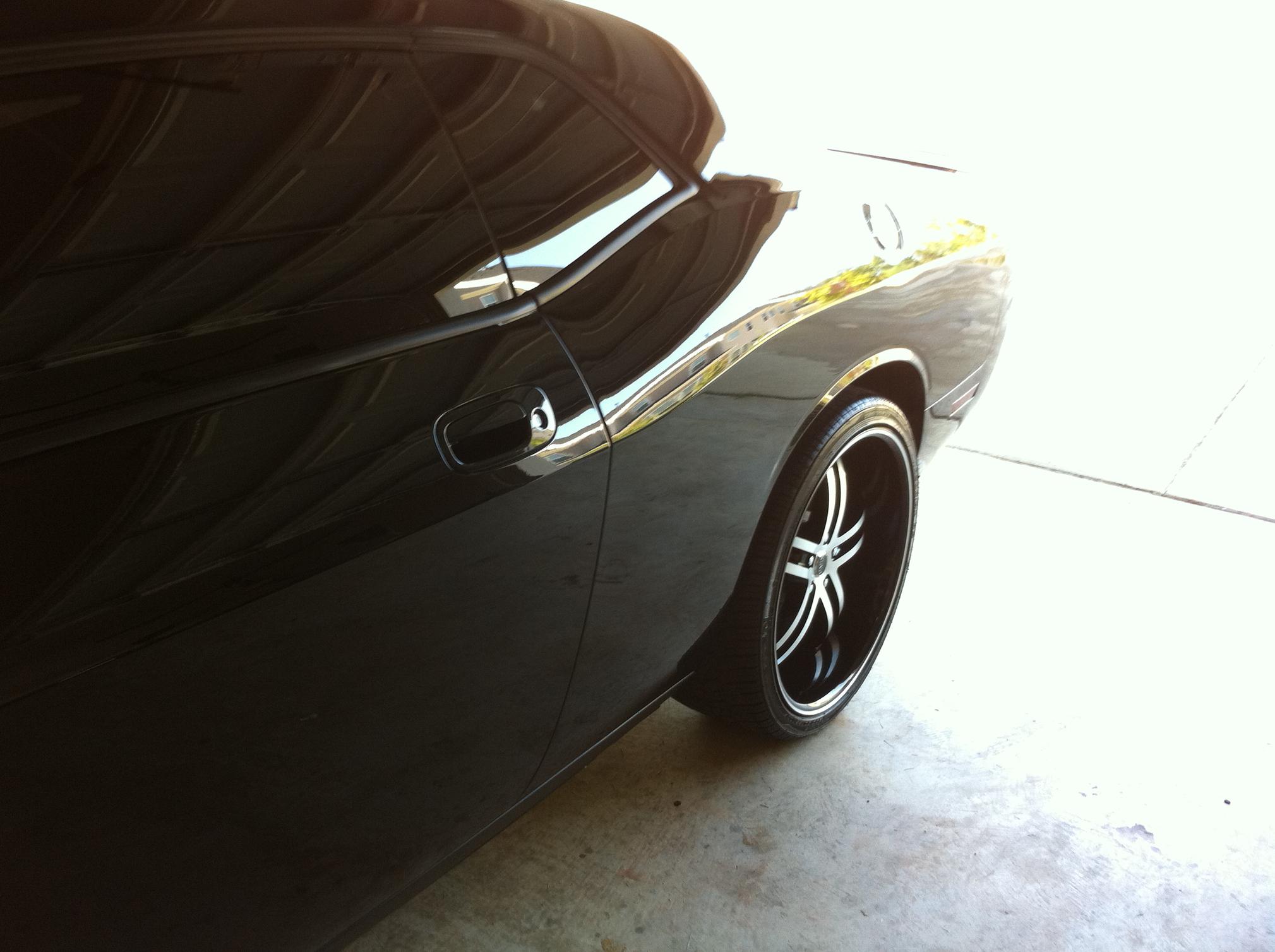 2008 Dodge Challenger photo