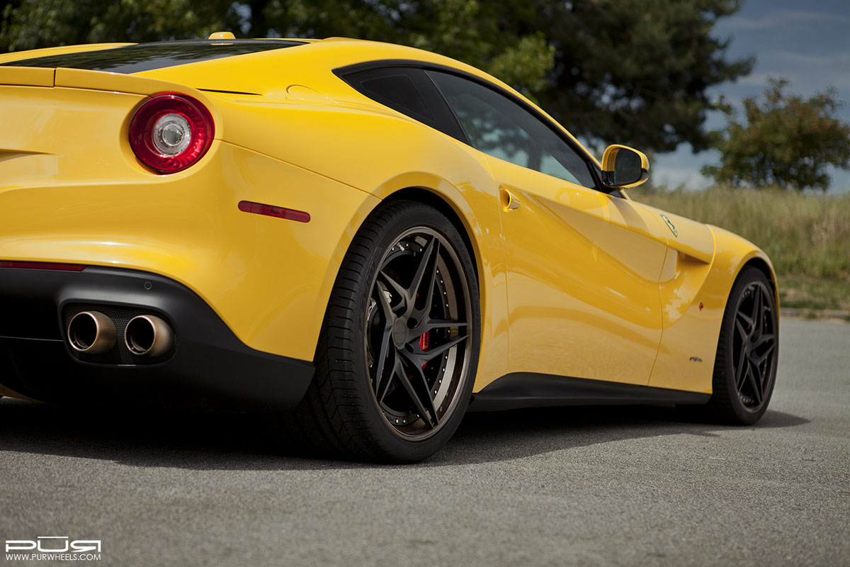 2015 Ferrari F12berlinetta photo